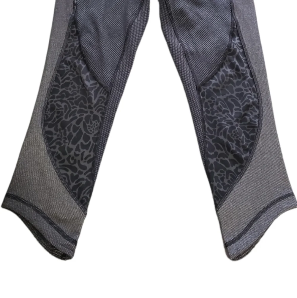 Lululemon Wunder Under Crop Leggings, Size 6